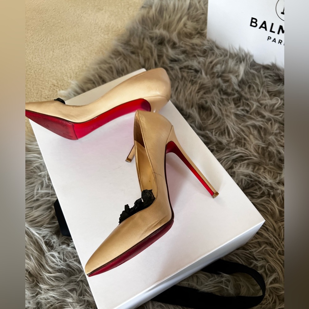 🌟 FREE 🌟 Shipping 🌟 Christian Louboutin Nude 💯 Wardrobe Must Have - Picture 12 of 13